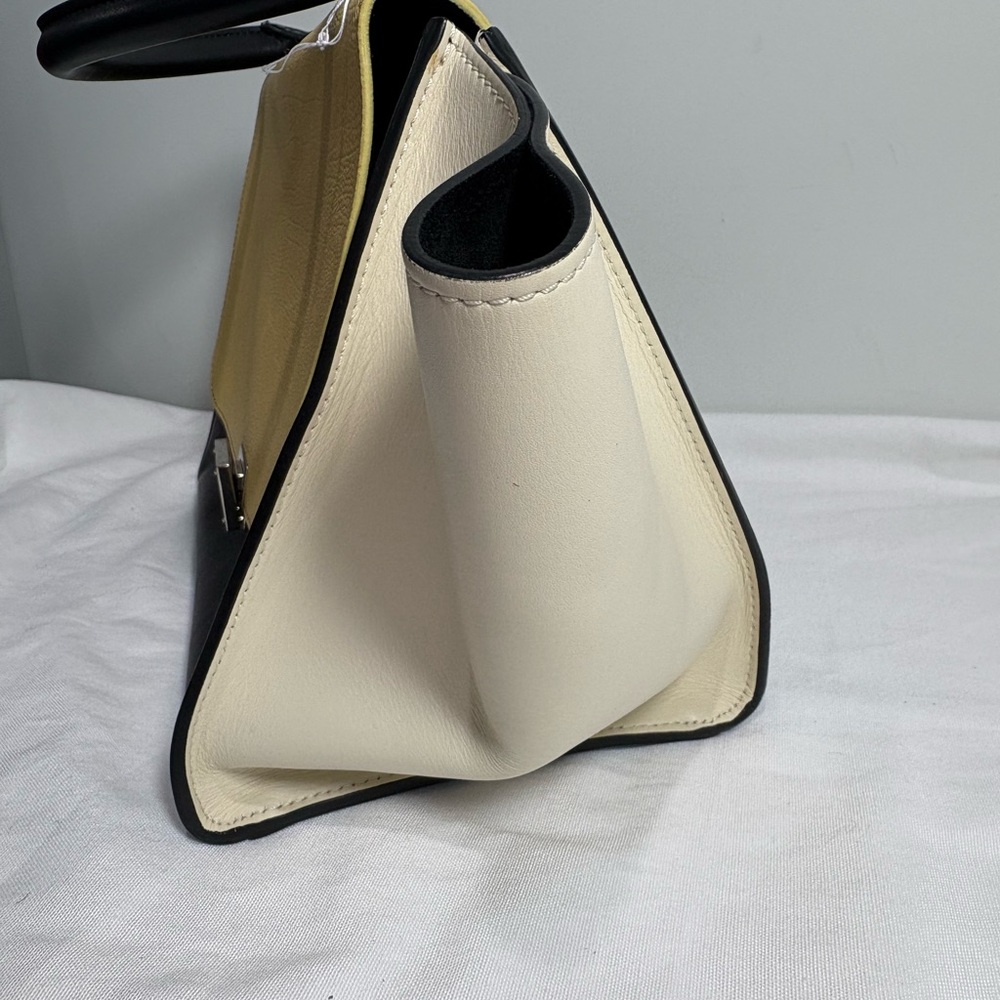 Authentic CELINE  Tri color trapeze bag LUGGAGE w duster, cards & certificate - Picture 7 of 16